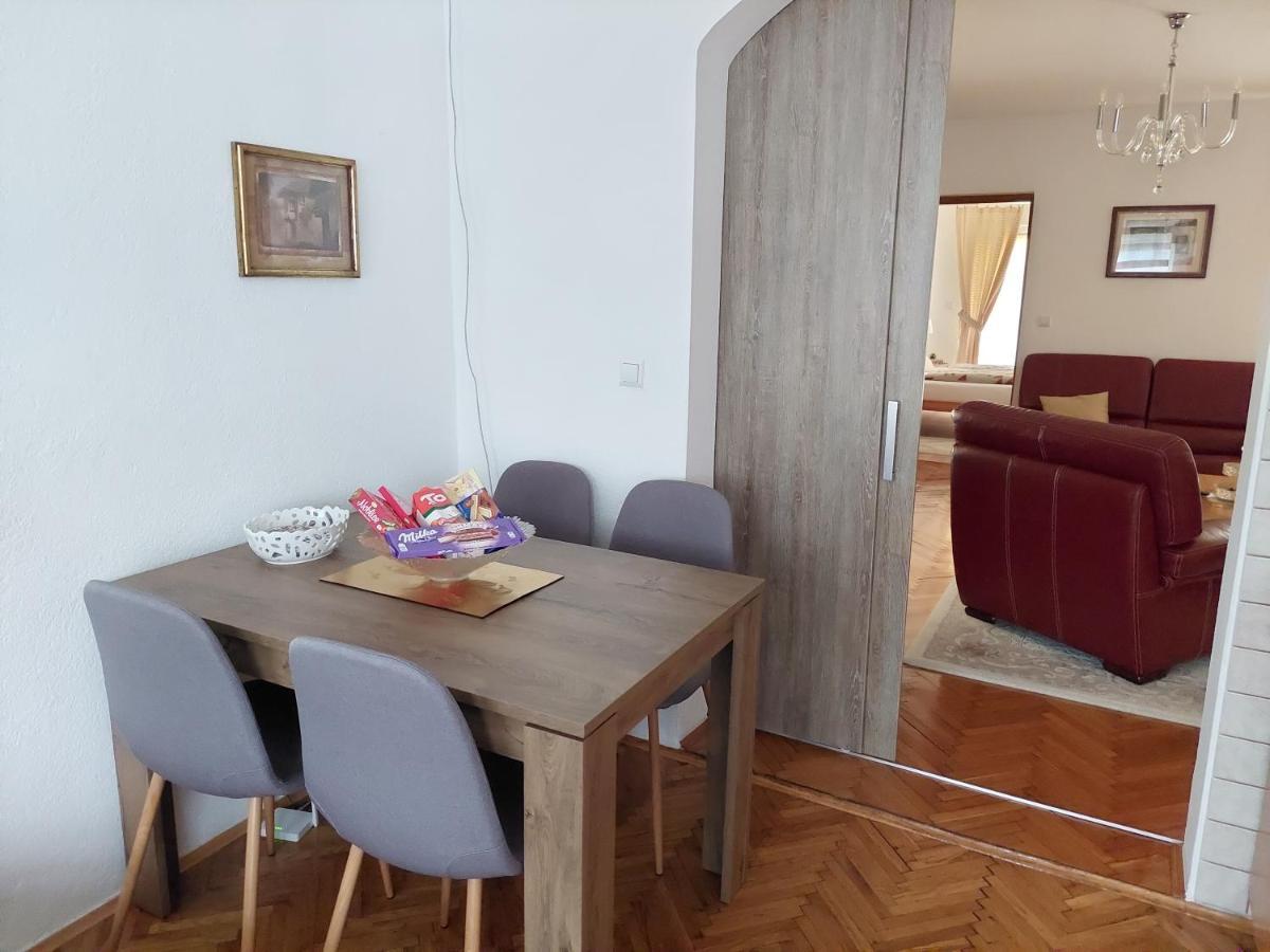 MB Deluxe Apartment Visoko Extérieur photo